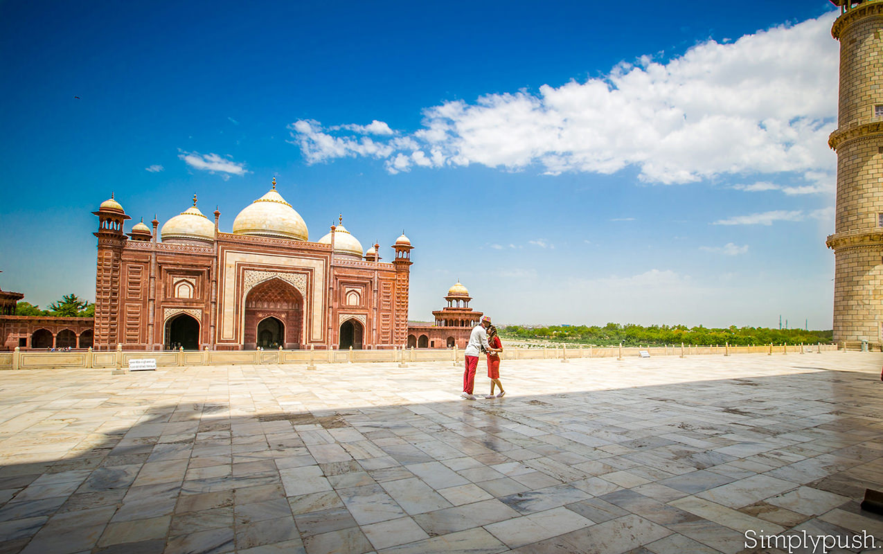 taj-mahal-india-photography-pic-of-couple